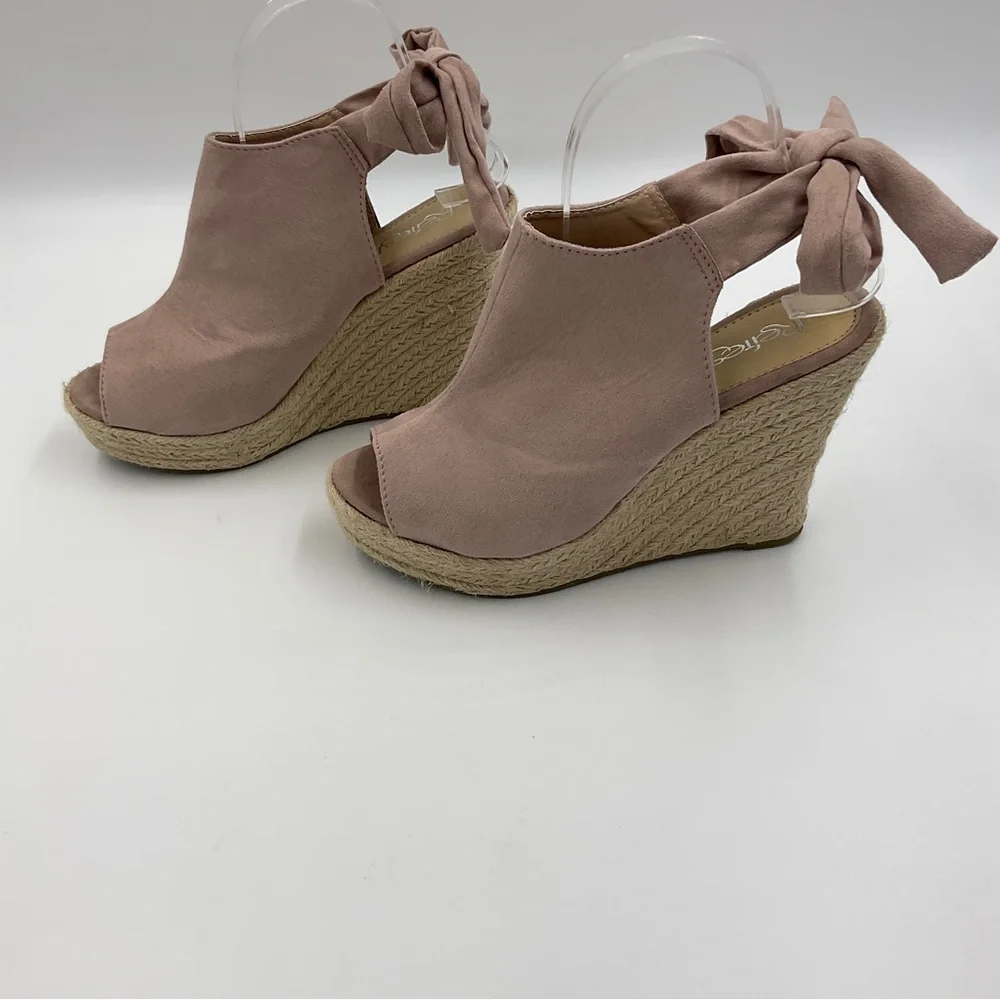 Refresh EUC Miya Pink Suede Espadrille Wedges Ribbon Tie Back Open Toe Size 8.5